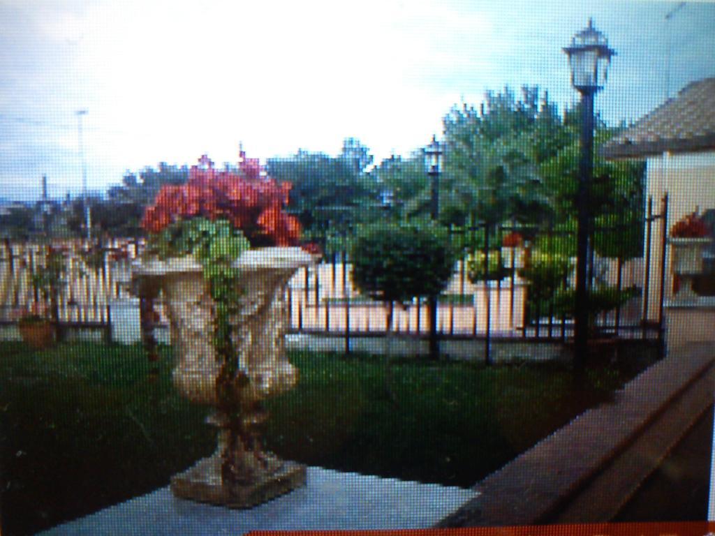 Villa Paradise Resort Gallicano nel Lazio Eksteriør billede
