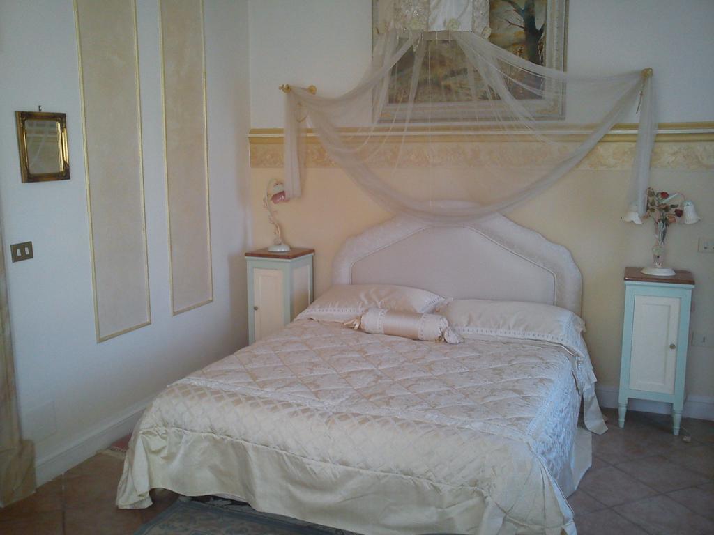 Villa Paradise Resort Gallicano nel Lazio Værelse billede